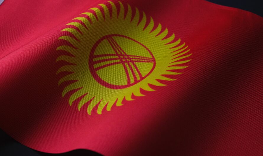 Мирзиёев одобрил упрощение процедуры паспортного контроля на границе с Кыргызстаном