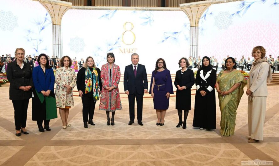 Каждая женщина – герой: церемония награждения узбекских женщин